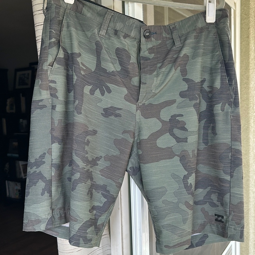 Men’s billabong shorts 36